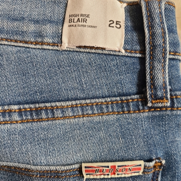 🔴SOLD🔴Hudson High Rise Jeans - Picture 4 of 4